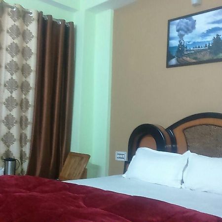 Hotel Mansarovar Banjar Екстер'єр фото