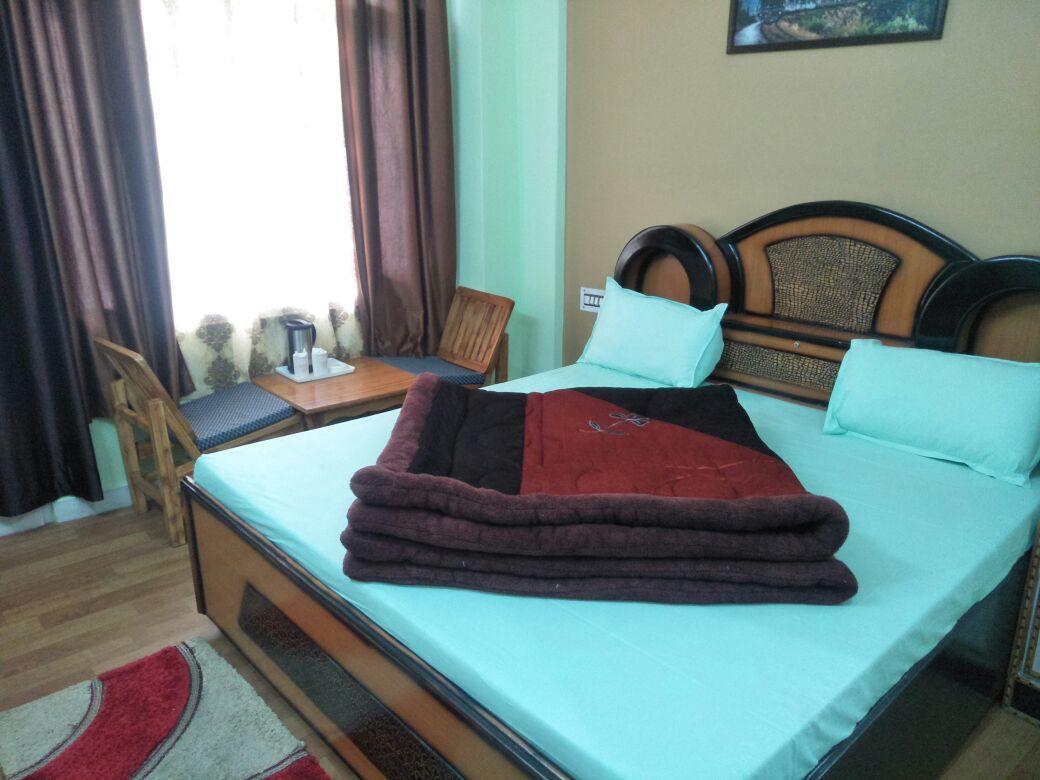 Hotel Mansarovar Banjar Екстер'єр фото